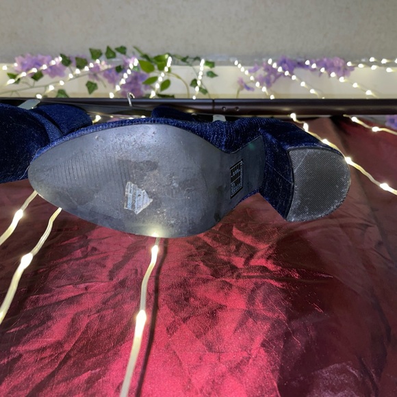 Booties - Picture 3 of 4